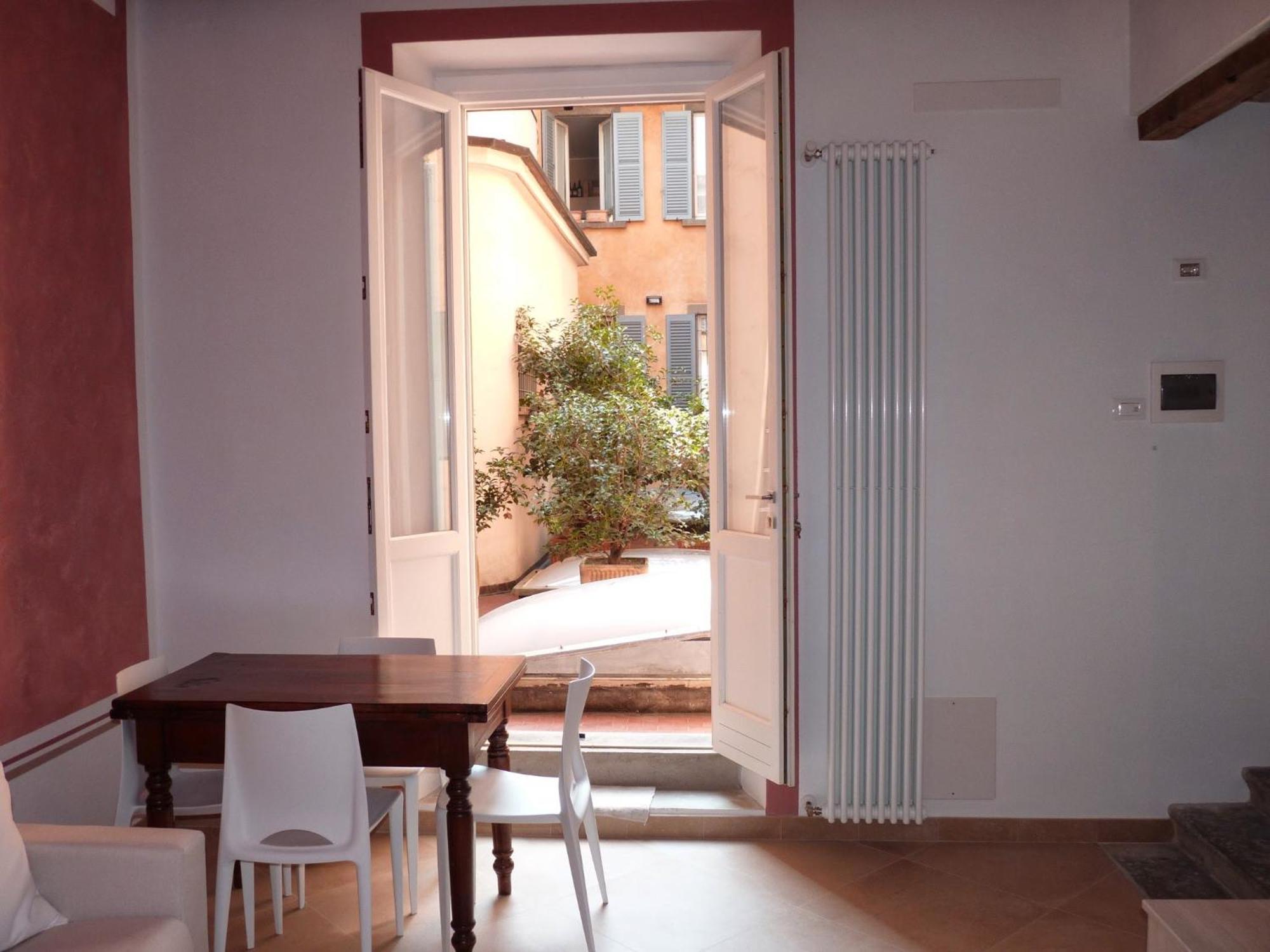 Flora Inn, Super Sweet - Centro Apartament *